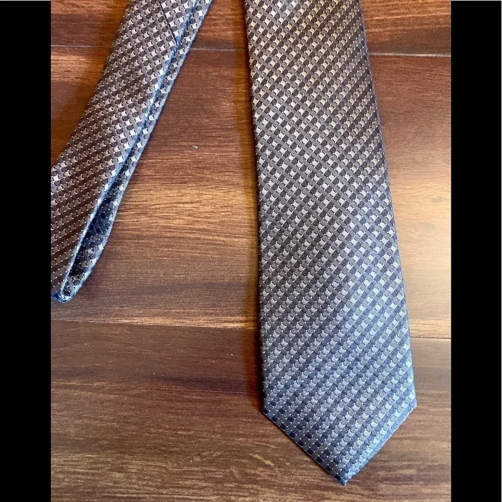 KENNETH COLE REACTION Brown Silk Necktie